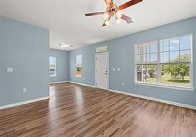 Photo 3 of Single family home for sale at 331 6th Street, Dickinson, TX 77539 | MLS# 40728554 | Listing updated on 2026-09-14