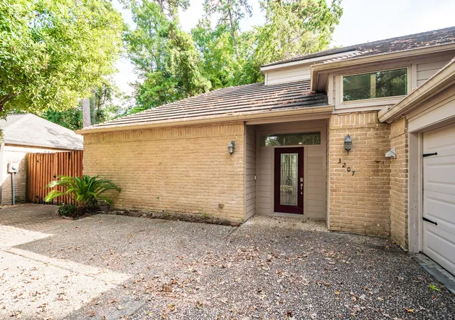 4th image of 3207 Breezy Pines Ct, Kingwood, TX 77339 | MLS# 26965828