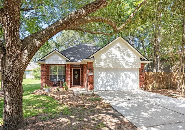 Photo 1 of Single family home for sale at 11366 Glenforest Dr, Montgomery, TX 77356 | MLS# 26626472 | Listing updated on 2026-09-18