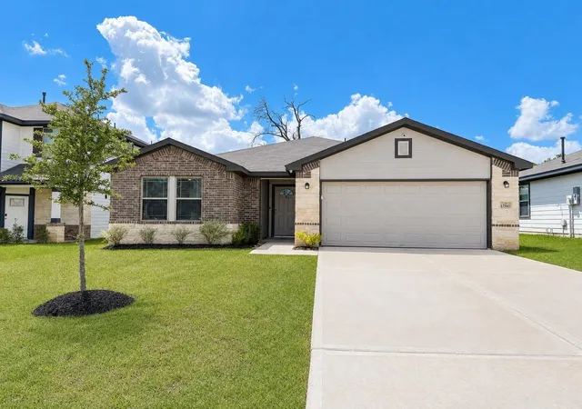 1st image of 11760 Whirlaway Dr, Willis, TX 77318 | MLS# 72321889