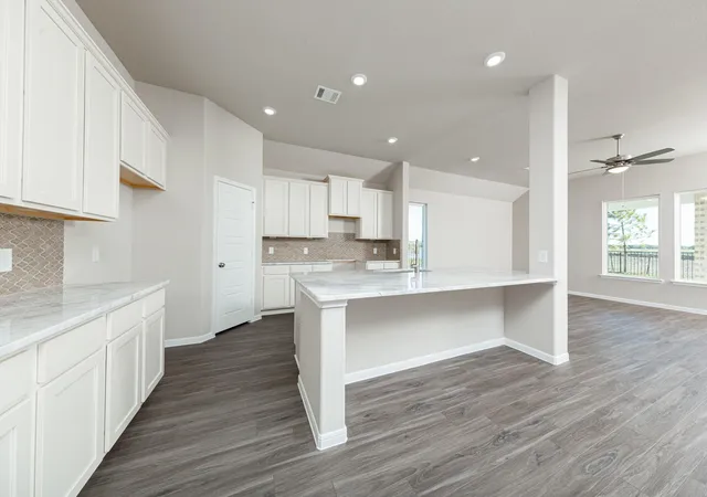 2nd image of 1882 Glacier Gorge Trl, Dayton, TX 77535 | MLS# 3843609