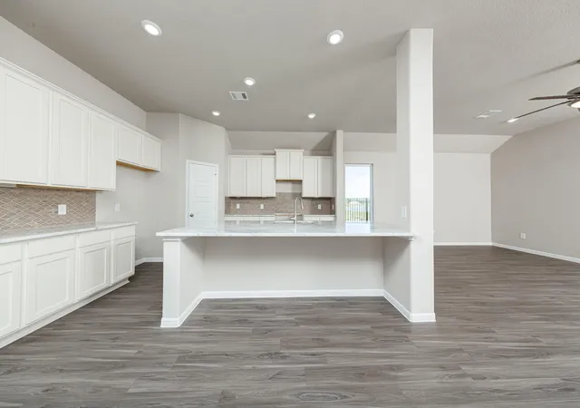 5th image of 1882 Glacier Gorge Trl, Dayton, TX 77535 | MLS# 3843609