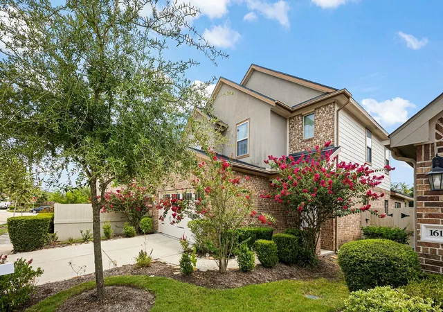 5th image of 1607 City Pass Ln, Houston, TX 77047 | MLS# 48350657