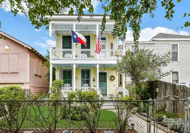 1st image of 4506 Avenue K, Galveston, TX 77551 | MLS# 6771961