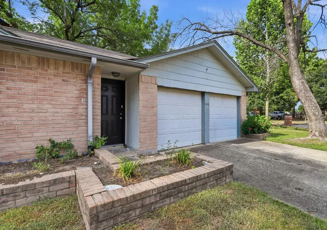 Photo 3 of Single family home for sale at 4118 Pinebridge Ln, Spring, TX 77388 | MLS# 3852967 | Listing updated on 2026-09-18