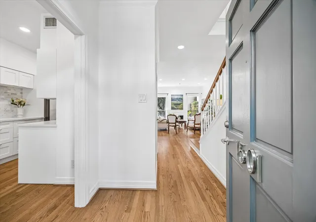 3rd image of 701 Bering Dr #1501, Houston, TX 77057 | MLS# 55992430