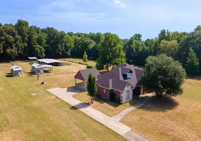 4th image of 202 Cr 1418, Quitman, TX 75783 | MLS# 52978889
