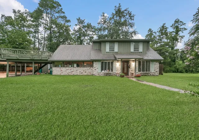 1st image of 2019 N Thompson St, Conroe, TX 77301 | MLS# 40546199