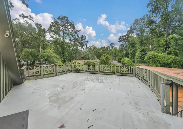 Photo 3 of Single family home for sale at 2019 N Thompson St, Conroe, TX 77301 | MLS# 40546199 | Listing updated on 2026-08-17