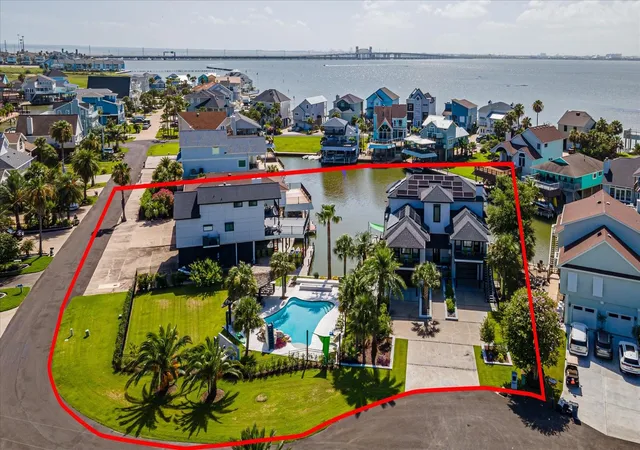 Photo 3 of Multi family home for sale at 1047 & 1027 Long Reach Dr, Galveston, TX 77554 | MLS# 44032841 | Listing updated on 2026-09-18