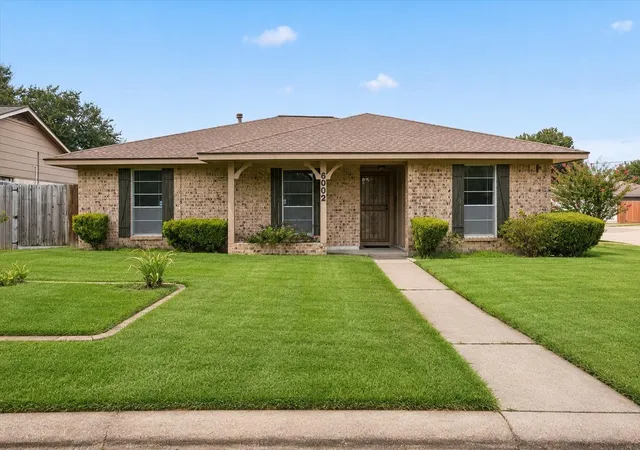 1st image of 6002 Weeping Willow Rd, Houston, TX 77092 | MLS# 56604870