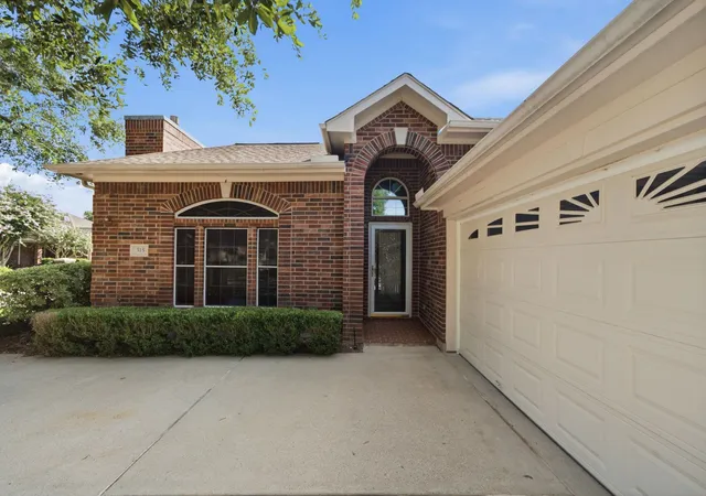 4th image of 515 Pine Ridge Ct, Friendswood, TX 77546 | MLS# 33086891