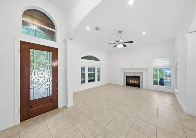 5th image of 515 Pine Ridge Ct, Friendswood, TX 77546 | MLS# 33086891
