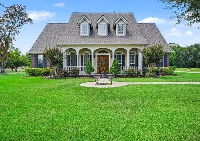 1st image of 5400 W Orange St, Pearland, TX 77581 | MLS# 66631440