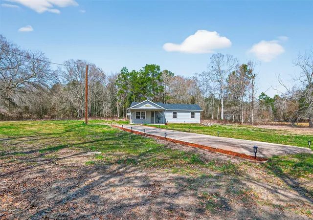 Photo 3 of Sale Pending at 140 Marie St, Shepherd, TX 77371 | MLS# 98671340 | Listing updated on 2026-09-20