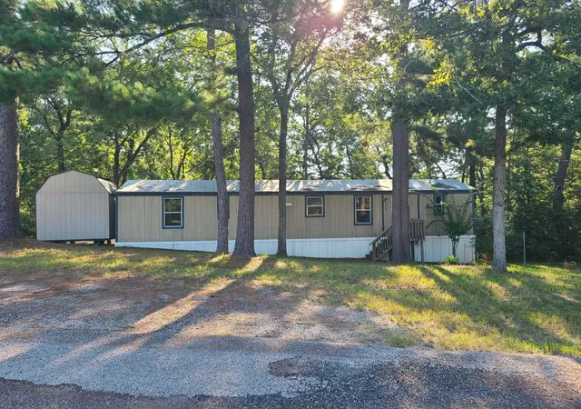 2nd image of 190 Michaels Ln, Huntsville, TX 77320 | MLS# 53161881