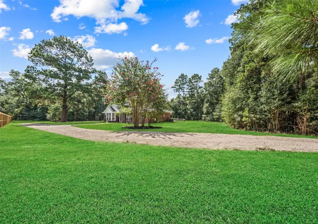 Photo 3 of Single family home for sale at 14989 Old Humble Pipeline Rd, Conroe, TX 77302 | MLS# 88234179 | Listing updated on 2026-08-17
