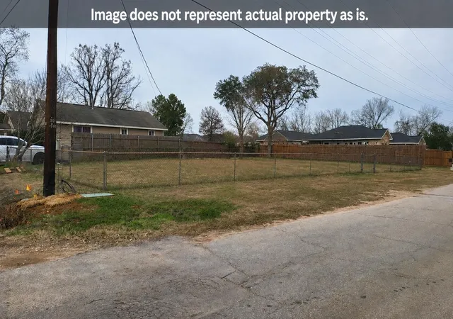 Photo 6 of Sale Pending at 206 1st Street, Willis, TX 77378 | MLS# 83163457 | Listing updated on 2026-09-03