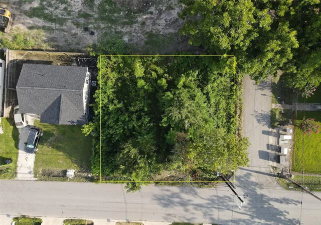 1st image of 0 De Walt, Houston, TX 77088 | MLS# 77465479