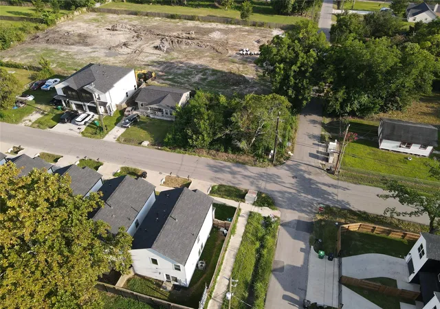 8th image of 0 De Walt, Houston, TX 77088 | MLS# 77465479