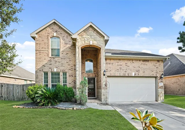 2nd image of 13722 Mckinney Creek Ln, Houston, TX 77044 | MLS# 56327761