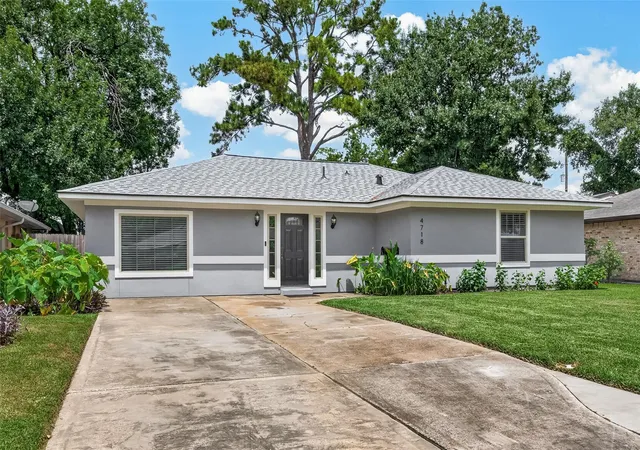 Photo 2 of Single family home for sale at 4718 Blanton Blvd, Houston, TX 77092 | MLS# 12566042 | Listing updated on 2026-08-15