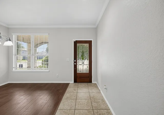3rd image of 13519 Smith Lake Ln, Houston, TX 77044 | MLS# 78889830