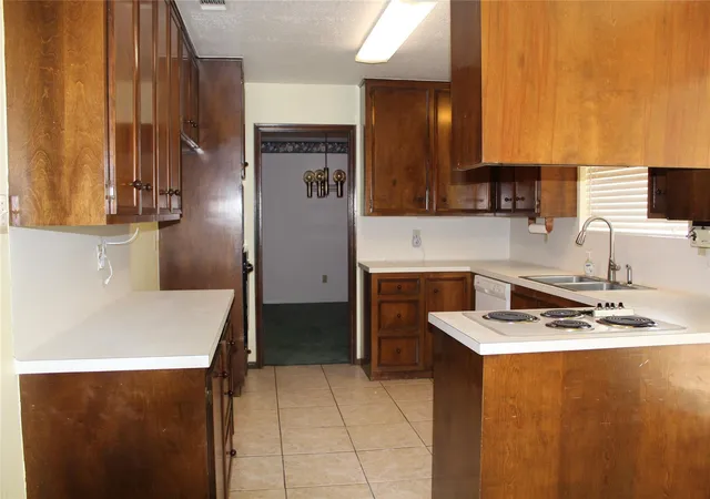 Photo 3 of Single family home for sale at 13322 Queensride Ln, Houston, TX 77070 | MLS# 66120416 | Listing updated on 2026-08-29