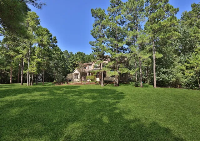 Photo 4 of Sale Pending at 37913 Windy Ridge Trl, Magnolia, TX 77355 | MLS# 36083873 | Listing updated on 2026-09-13