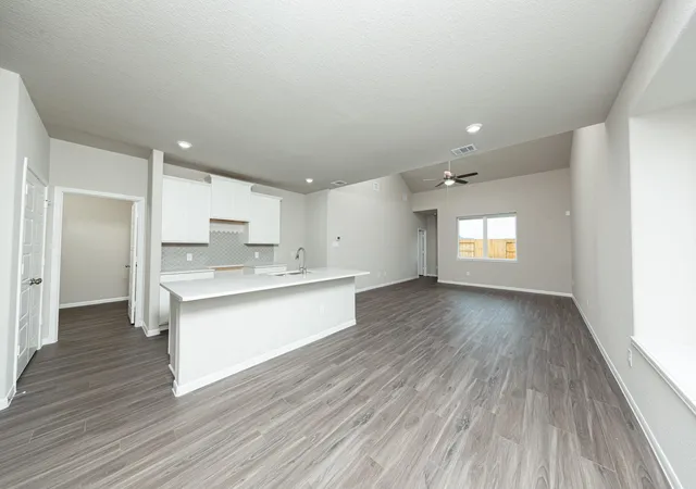 Photo 4 of Single family home for sale at 2019 Emerald Lake Trl, Dayton, TX 77535 | MLS# 56846349 | Listing updated on 2026-08-17