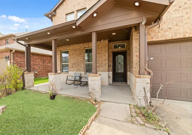 2nd image of 18215 Tenasserim Pine Tr, Richmond, TX 77407 | MLS# 55707073