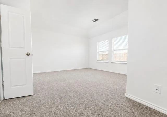 10th image of 501 Oak Chase Ave, Dayton, TX 77535 | MLS# 84421472