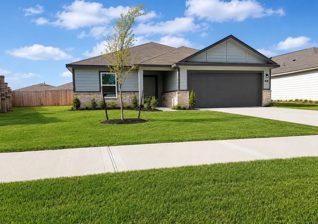 2nd image of 501 Oak Chase Ave, Dayton, TX 77535 | MLS# 84421472