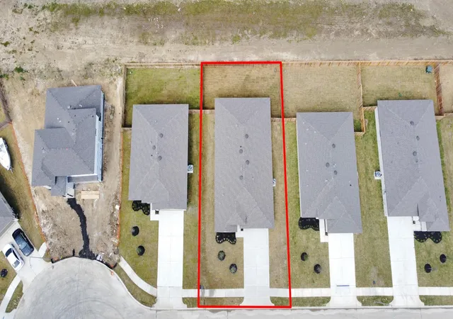 2nd image of 14515 Rain Tree Dr, Baytown, TX 77523 | MLS# 11387490