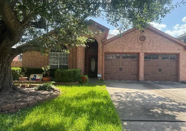 1st image of 8306 Brentford Dr, Houston, TX 77083 | MLS# 29721390