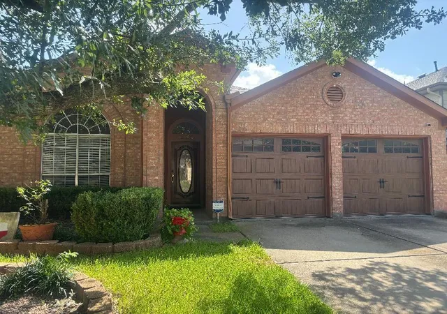2nd image of 8306 Brentford Dr, Houston, TX 77083 | MLS# 29721390