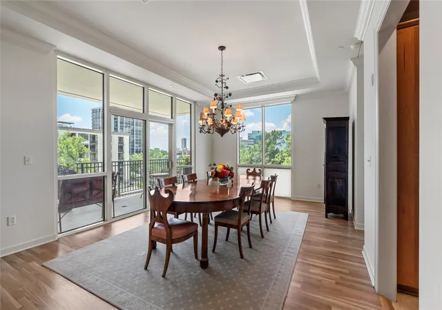 Photo 4 of Condo for sale at 511 S Post Oak Ln #5D, Houston, TX 77056 | MLS# 53994830 | Listing updated on 2026-08-14