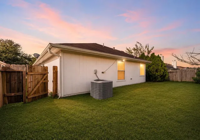 25th image of 17014 Morning Dusk Dr, Richmond, TX 77407 | MLS# 96796385