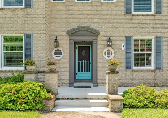 Photo 3 of Single family home for sale at 36 Cedar Lawn Cir, Galveston, TX 77551 | MLS# 6875015 | Listing updated on 2026-09-19