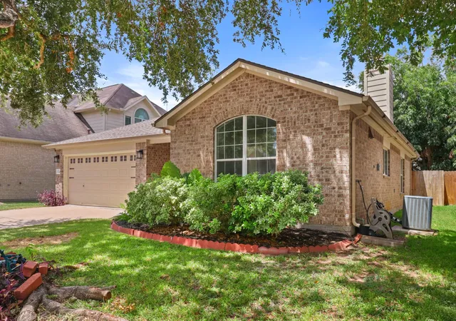 2nd image of 17234 Trace Glen Ln, Houston, TX 77083 | MLS# 88980979