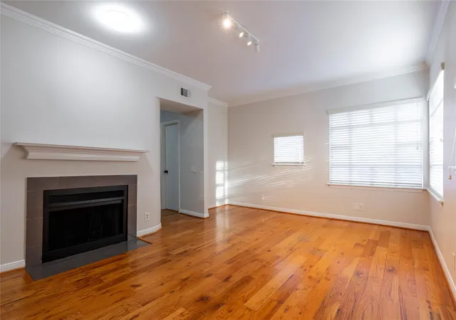 1st image of 4004 Montrose Blvd #44D, Houston, TX 77006 | MLS# 60961472