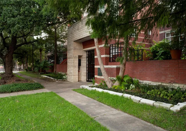 22nd image of 4004 Montrose Blvd #44D, Houston, TX 77006 | MLS# 60961472