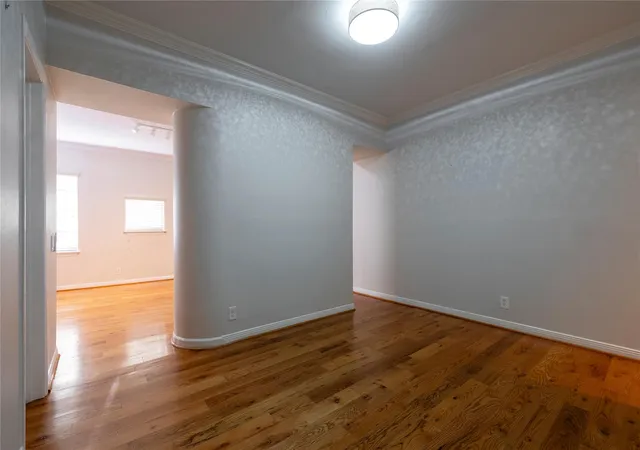 3rd image of 4004 Montrose Blvd, Houston, TX 77006
