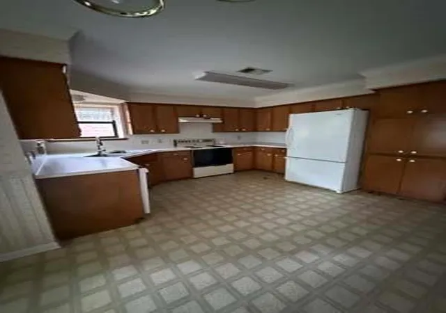 2nd image of 303 Scenic Brook St, Brenham, TX 77833 | MLS# 88946079