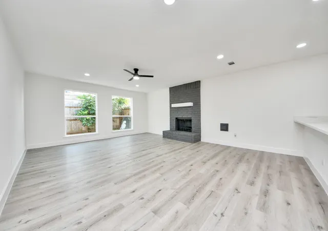 4th image of 4222 Alief Village Dr, Houston, TX 77072 | MLS# 73699628