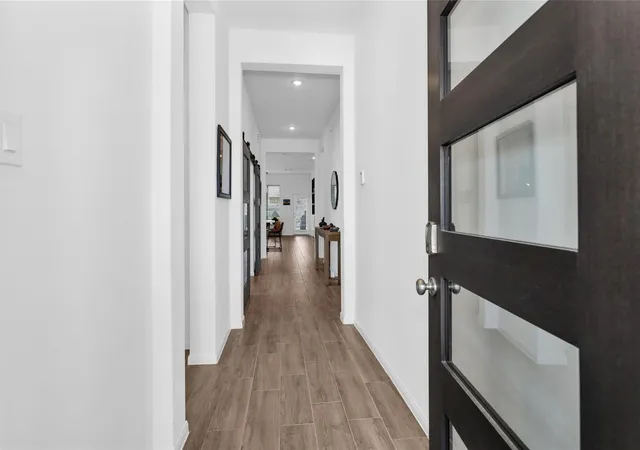 Photo 3 of Single family home for sale at 8719 Azalea Xing Ct #T, Missouri City, TX 77459 | MLS# 9129226 | Listing updated on 2026-09-19