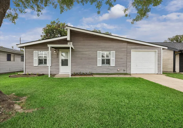 2nd image of 3807 Ramsey Dr, Pasadena, TX 77503 | MLS# 69597155
