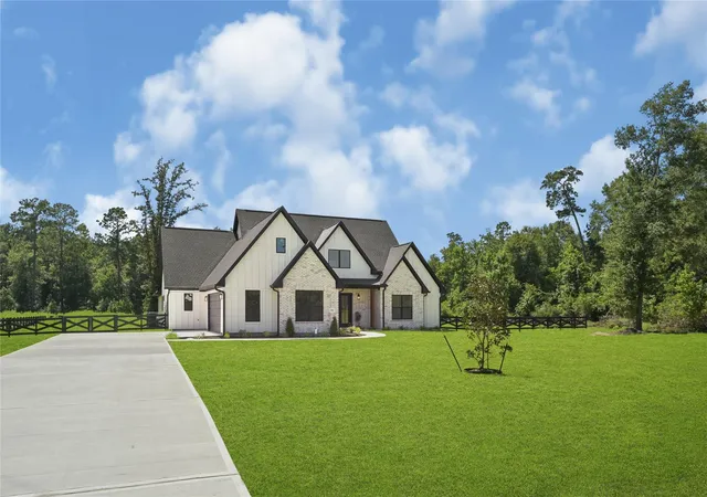 Photo 1 of Single family home for sale at 15004 Tybee Ln, Conroe, TX 77306 | MLS# 80833333 | Listing updated on 2026-09-12