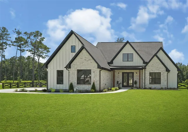 Photo 2 of Single family home for sale at 15004 Tybee Ln, Conroe, TX 77306 | MLS# 80833333 | Listing updated on 2026-09-12