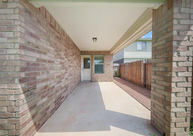 Photo 3 of Single family home for sale at 5015 Bridgecrossing Ct, Spring, TX 77379 | MLS# 60775697 | Listing updated on 2026-08-12
